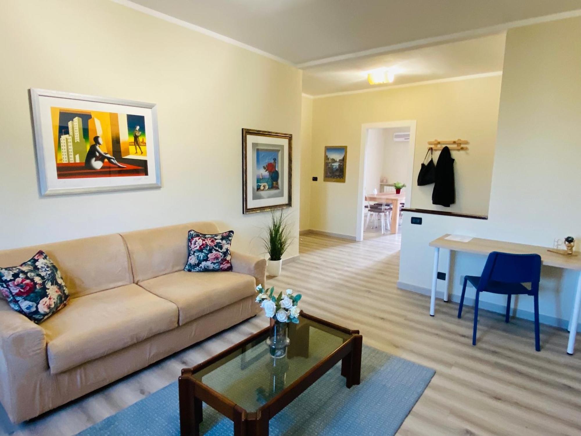 Elegante Appartamento Tre Amis - Doppio Garage & Free Wifi - Ac Centallo Exterior foto